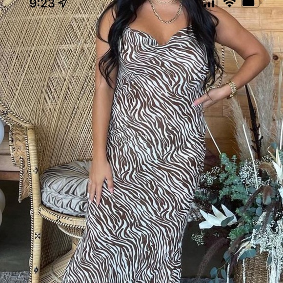 DRESS🤎 - Picture 6 of 7